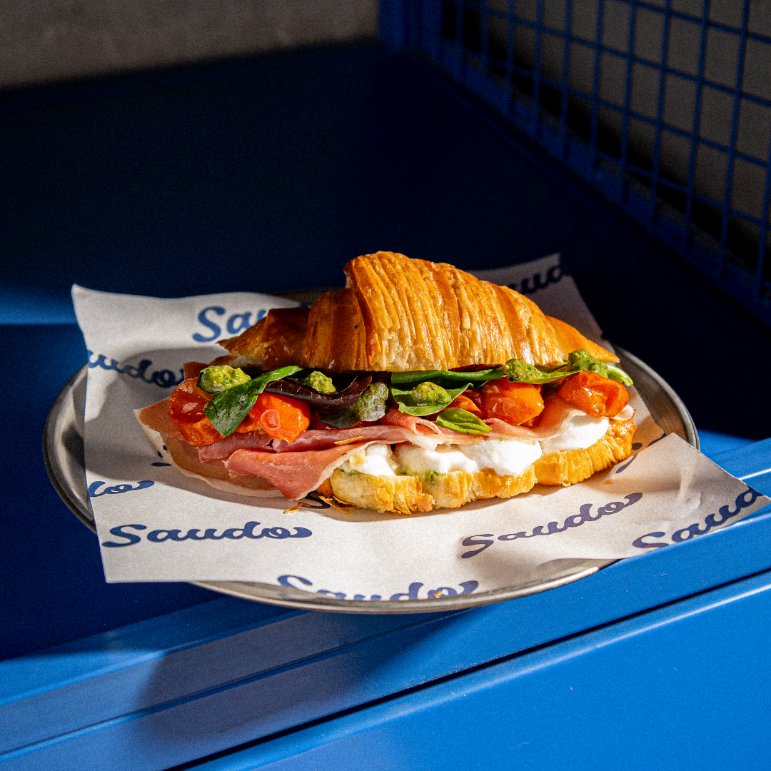 Prosciutto croissant